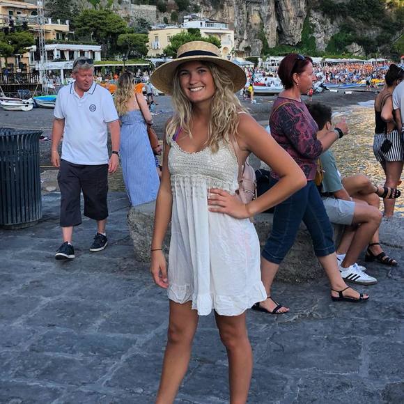 allison_reed